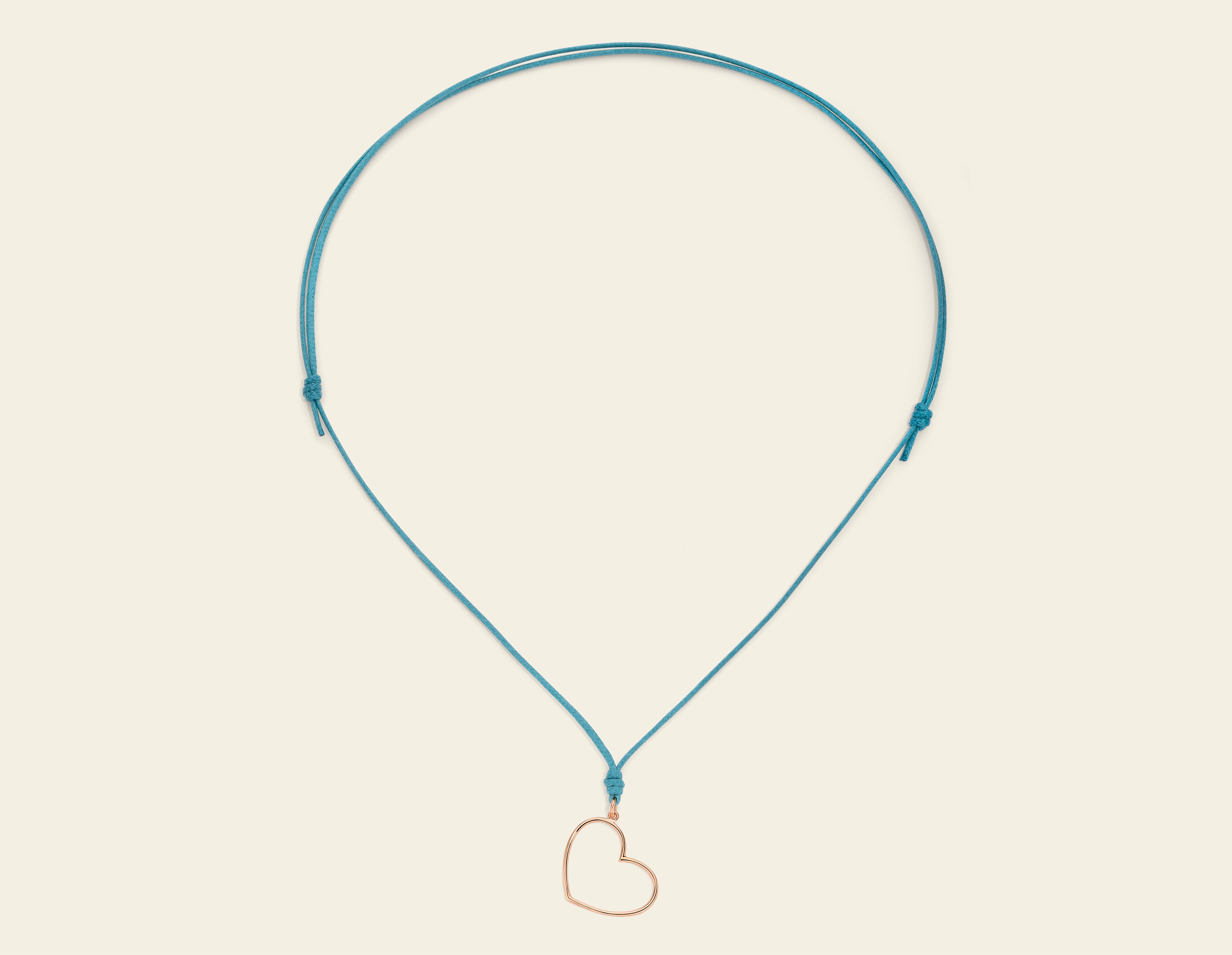 Collana cordino con cuore a filo